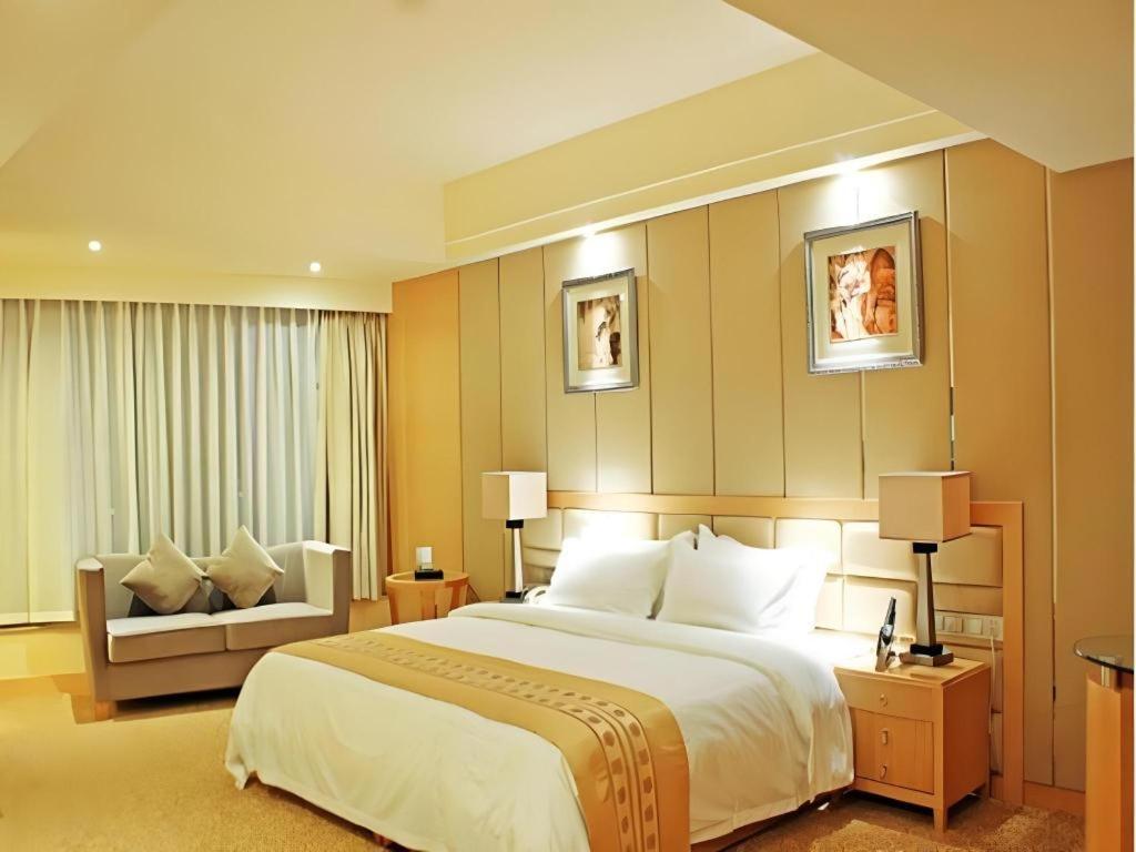 Chengdu Yinsheng International Hotel Supoqiao Экстерьер фото