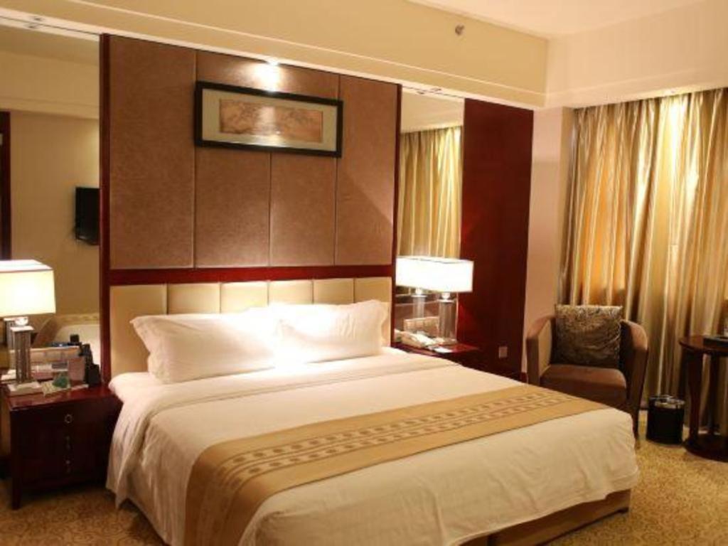 Chengdu Yinsheng International Hotel Supoqiao Экстерьер фото