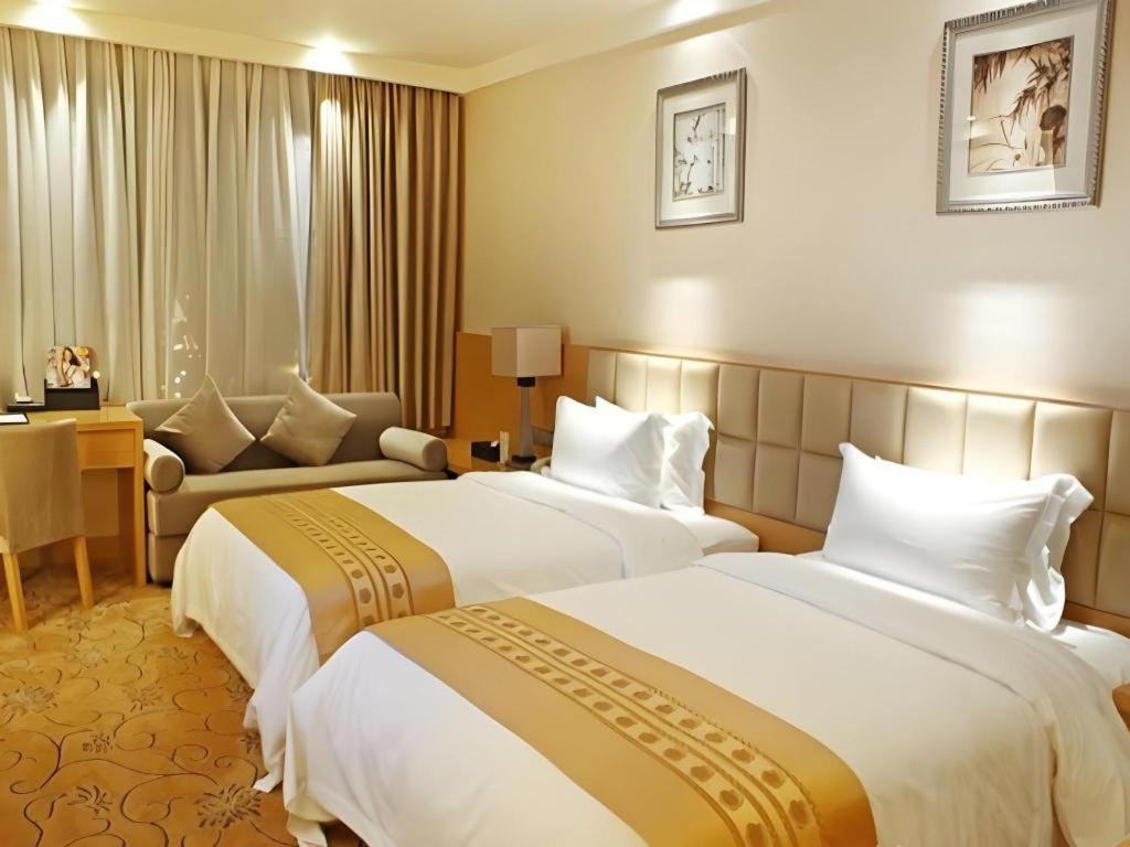 Chengdu Yinsheng International Hotel Supoqiao Экстерьер фото