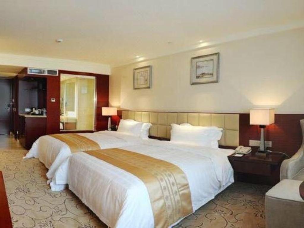 Chengdu Yinsheng International Hotel Supoqiao Экстерьер фото