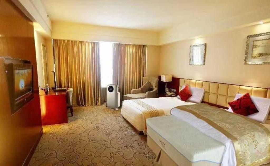 Chengdu Yinsheng International Hotel Supoqiao Экстерьер фото