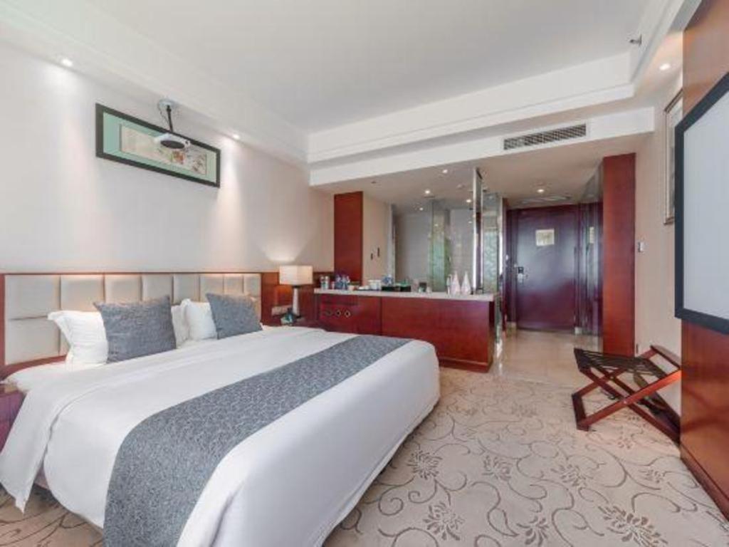 Chengdu Yinsheng International Hotel Supoqiao Экстерьер фото