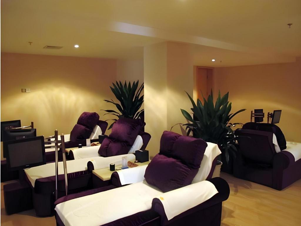 Chengdu Yinsheng International Hotel Supoqiao Экстерьер фото